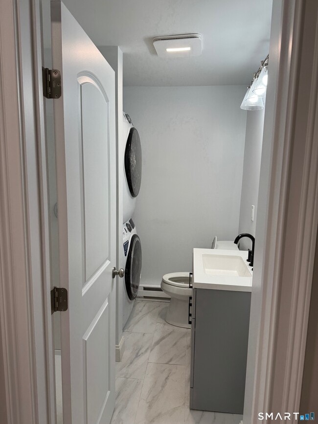 Photo - 403 West St Unidad 1st FL