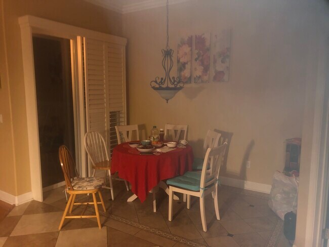 Photo - 4783 Village Green Dr