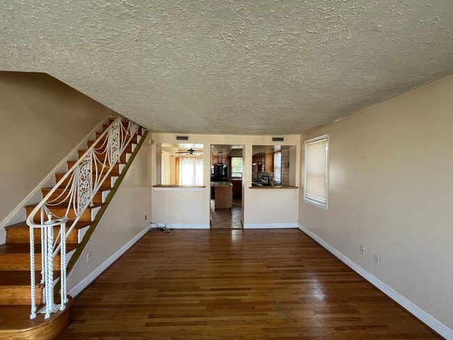Photo - 2800 Disston St