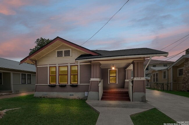 Building Photo - 638 Cedar St Rental