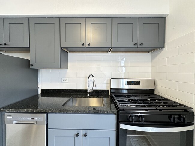 Photo - 6705 N California Ave Unit S3