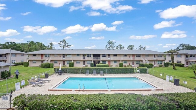 Photo - 1100 E Caroline St Condo Unit 107