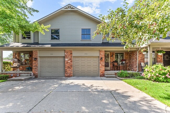 Building Photo - 456 Oakgrove Ct