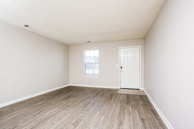 Photo - 4819 Royal Run Dr