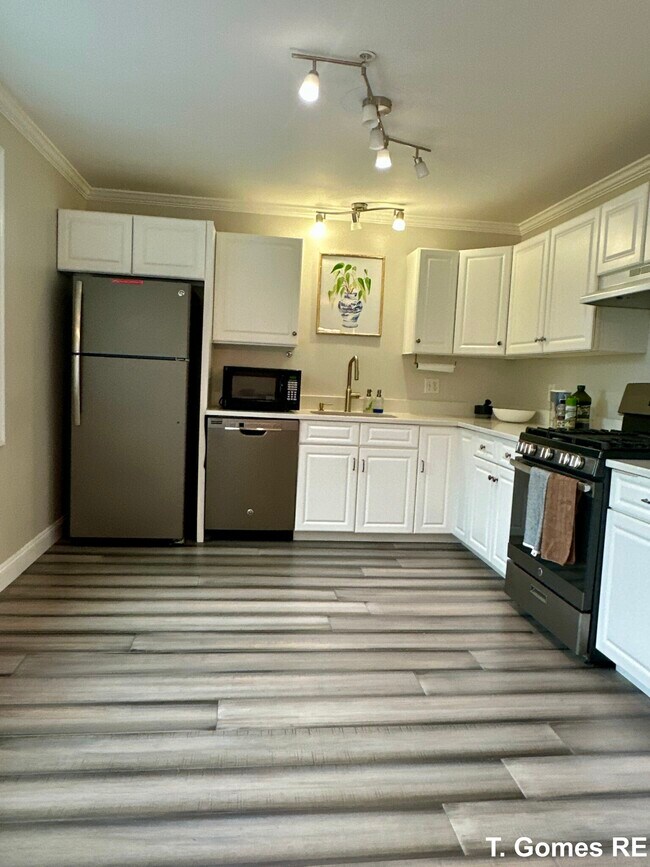 Photo - 603 Revere Beach Pkwy