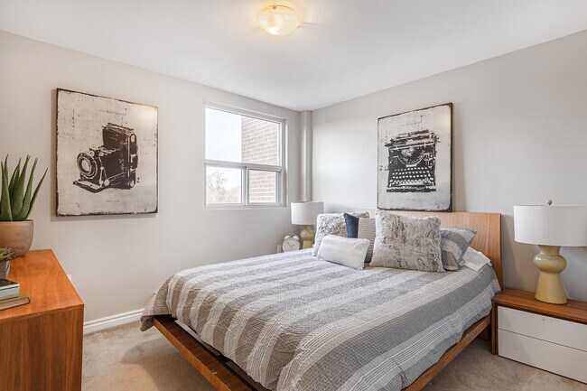 Photo - Huntington Towers