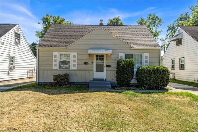 Building Photo - 25520 Briardale Ave Rental