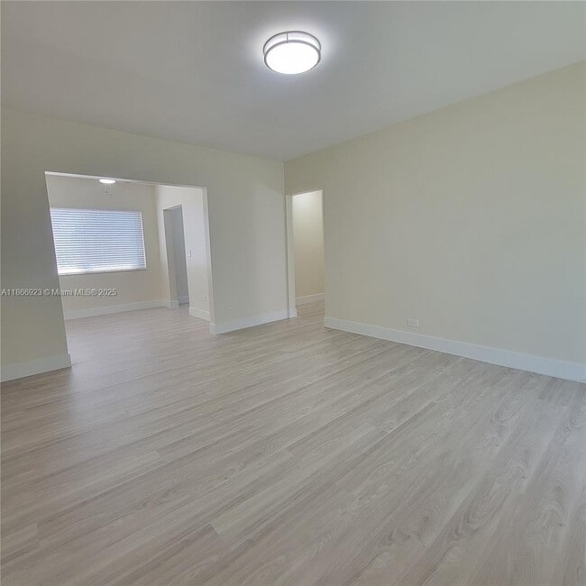 Photo - 2140 Biarritz Dr Unit 4