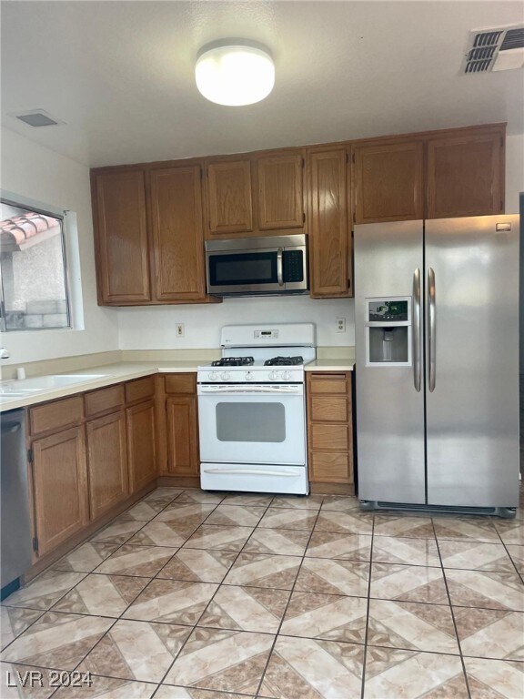 647 Almondale Ave House House Rental in Las Vegas, NV