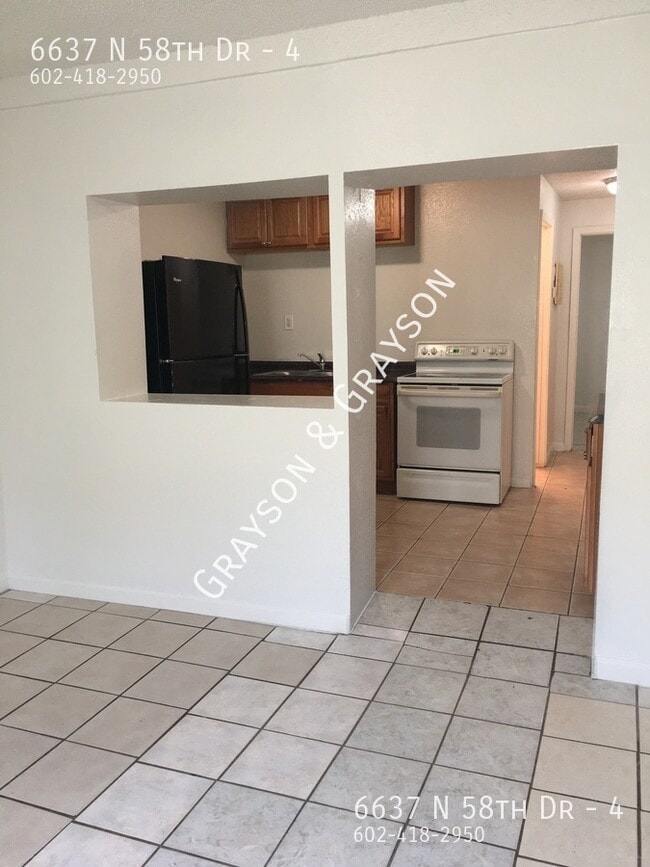 Photo - 6637 N 58th Dr Unidad 4