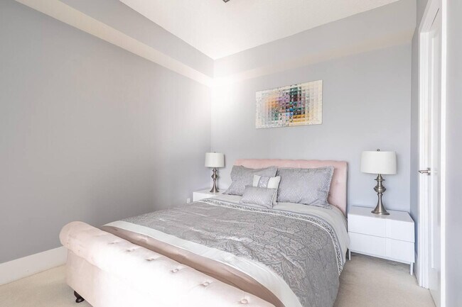 Photo - 12 John St Unit ID1037095P