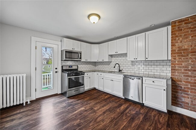 Photo - 164 Laburnam Crescent