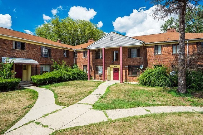 Photo - Capri Manor Apartments