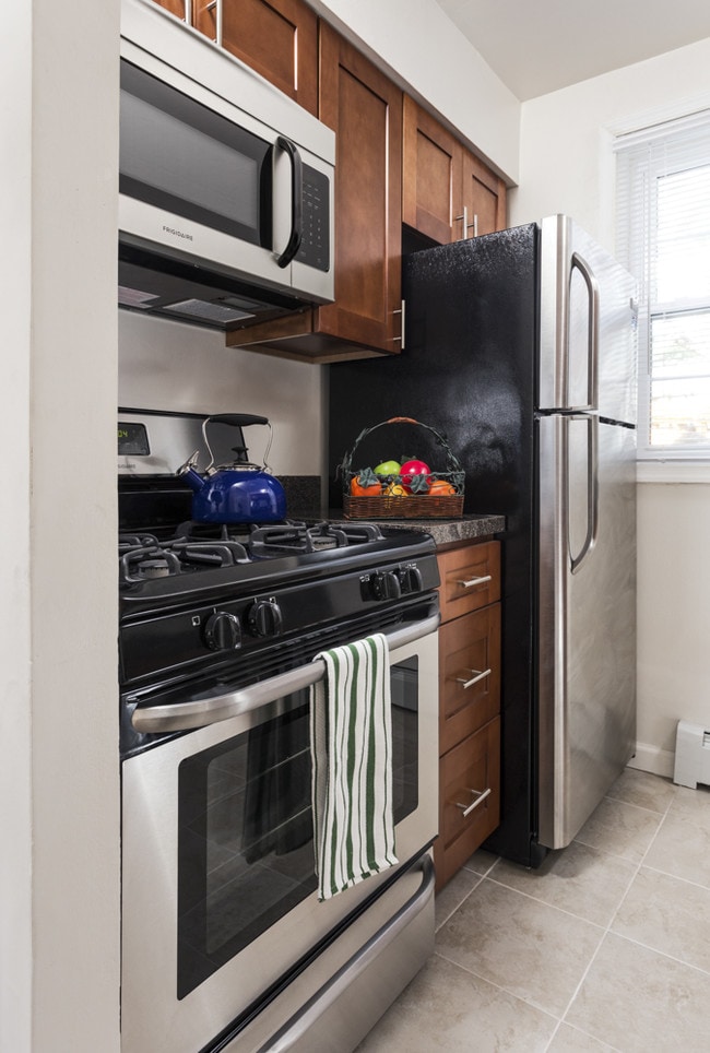Bayview Court Apartments