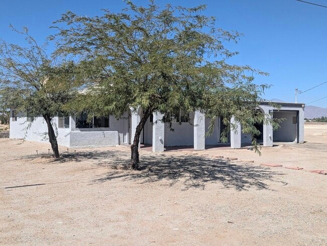 2373 Oahu Ln