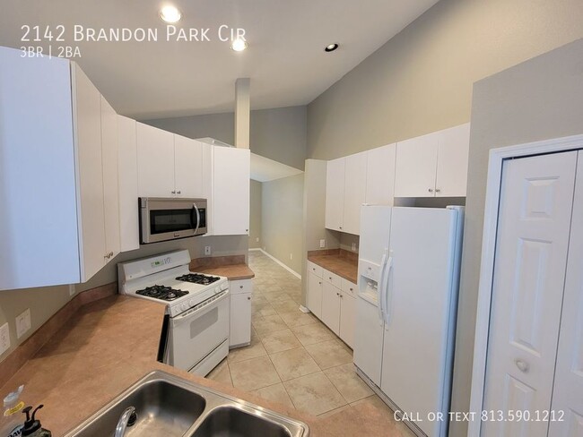 Photo - 2142 Brandon Park Cir