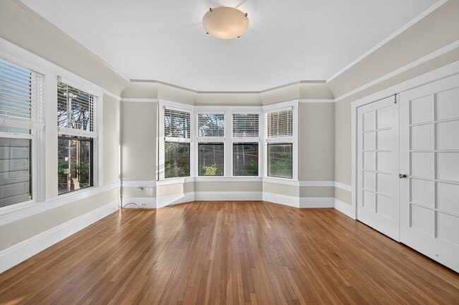 6350 Fulton St Unit 4
