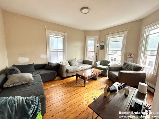 Photo - 72 Calumet St Unidad 3