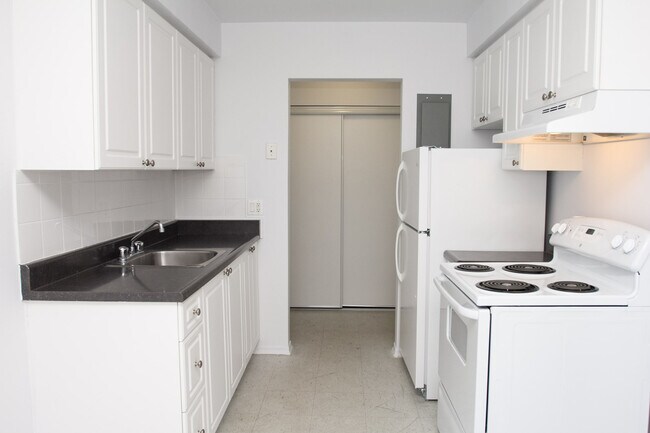 Photo - Hugo Apartments