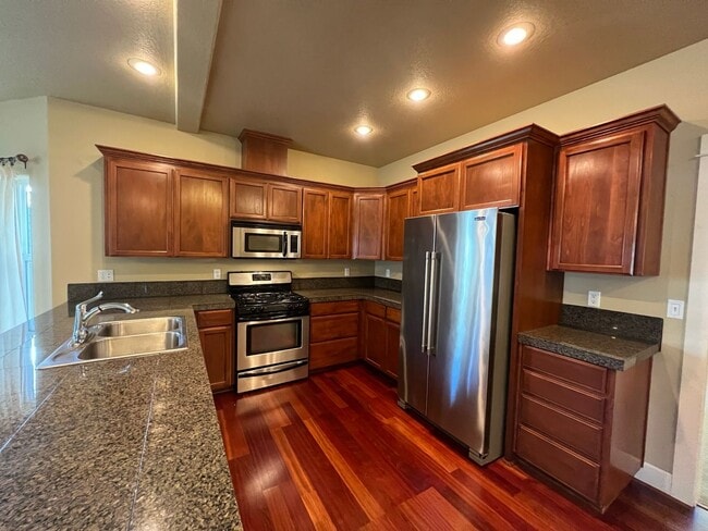 Photo - Spacious 3 Bedroom Home in Hood River