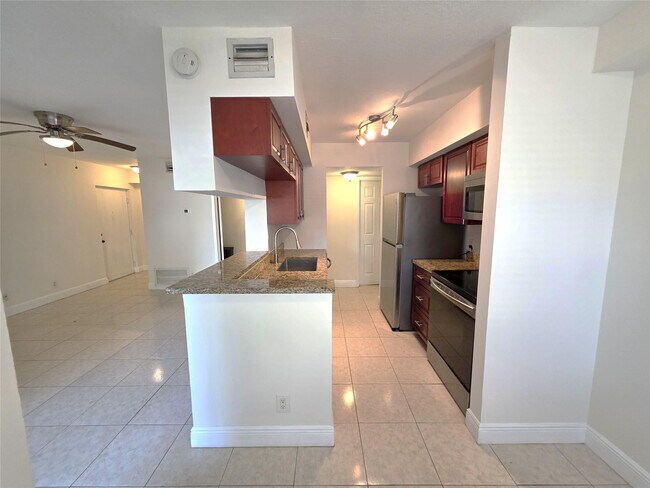 Photo - 5686 Rock Island Rd Unit 102