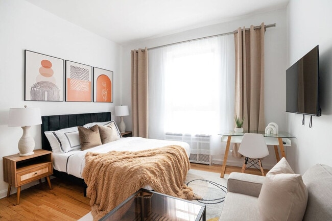 Building Photo - 317 W 74th St Rental