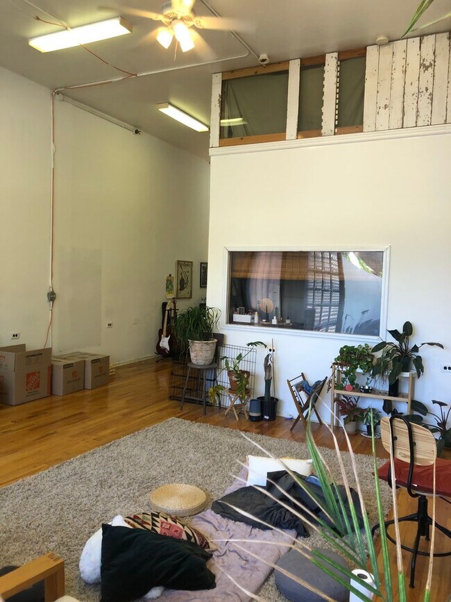 3147 S Morgan St Unit 1st Floor
