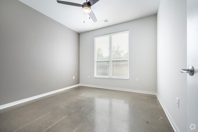 1BR, 1BA - 768SF- Bedroom
