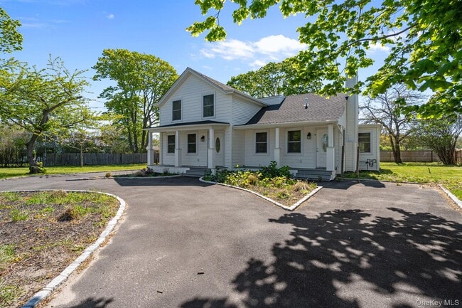 Building Photo - 7600 Main Rd Unit 1