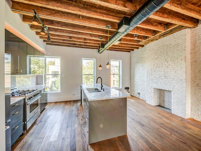 Open Kitchen
