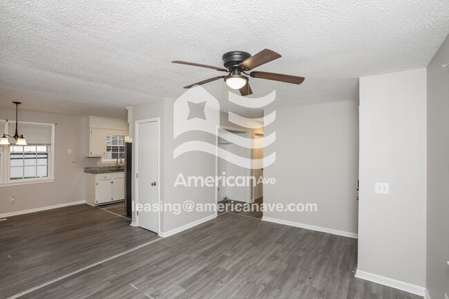 Photo - 100 Black Oak Rd