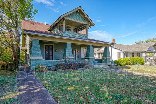 Photo - 234 S Spring St House