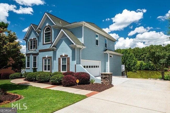 Photo - 225 Heritage Lake Dr