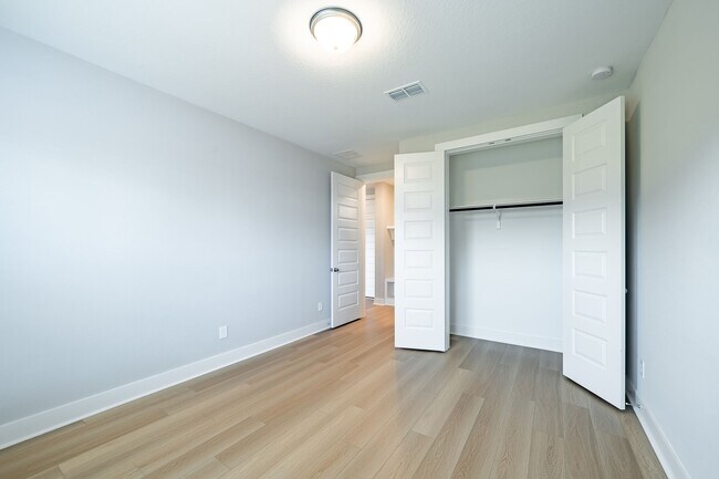 Photo - 10916 Brambling Wood Dr