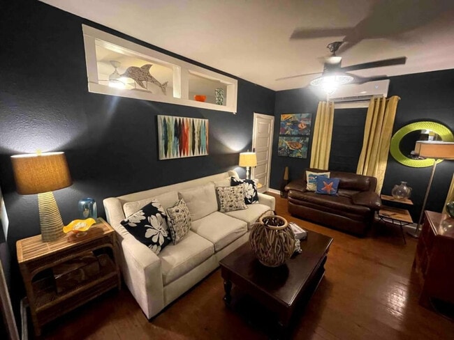 2521 Avenue Q Unit SI ID1589273P