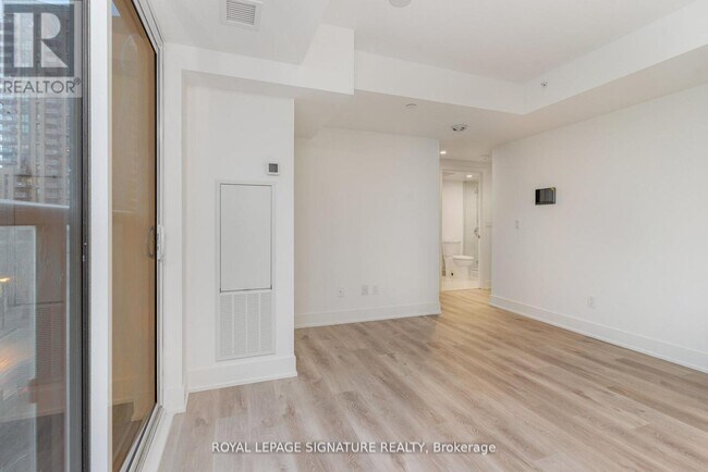 Photo - 370 Martha St Unit 304