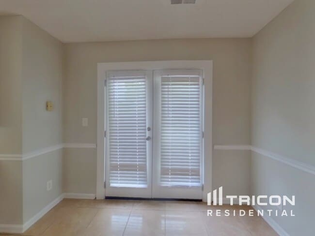 Photo - 134 Hunters Chase