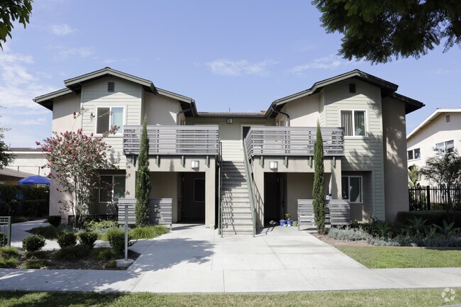 Photo - Avon Dakota (Phase I) Apartments