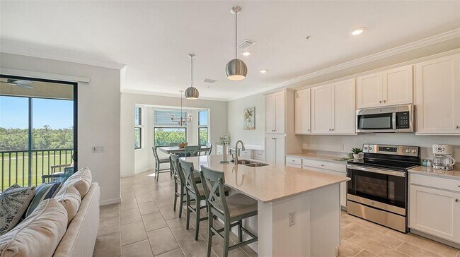 17902 Gawthrop Dr Unidad 402