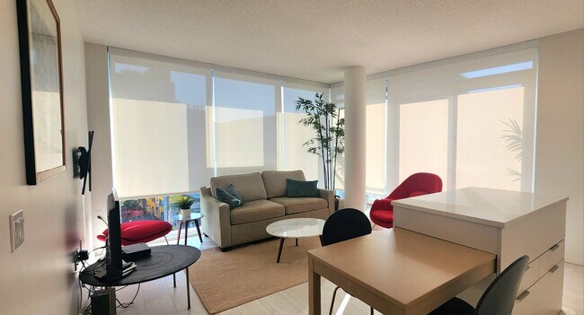 Photo - 180 2nd Av E