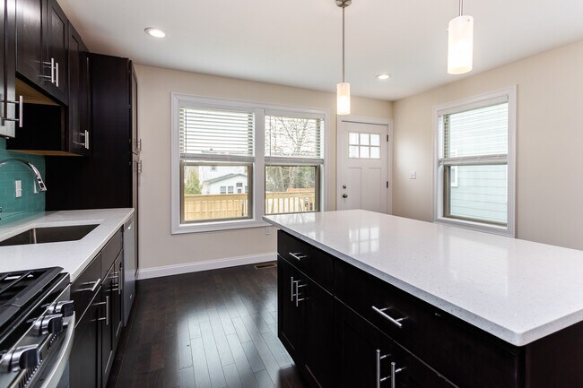 Photo - 477 Fulton St Unit F