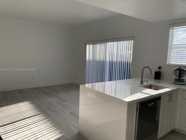 Photo - 5245 NW 112th Ave