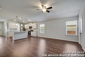 Photo - 13910 Trinity Cv House