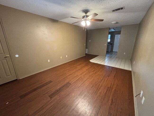 Photo - 1402 N Hartford Ave Unit 1402 N Hartford, Apt D