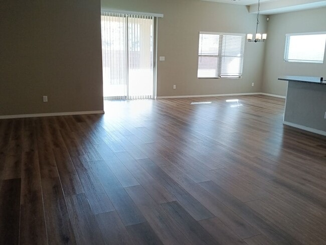 Photo - 3 Bedroom, 2.5 Bathroom Home! Schedule a Showing Today!