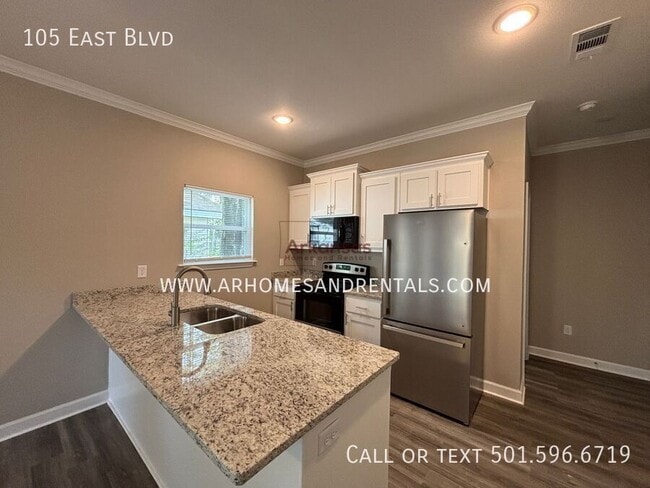 Photo - 105 East Blvd