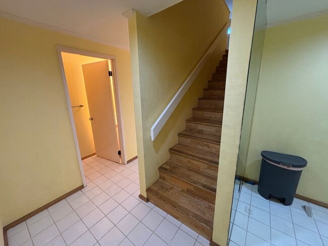 Photo - 2 Bedroom 1.5 Bathroom 2 Parkings at Nuuanu Streamside Spacious Ground Floor Unit Available Now!