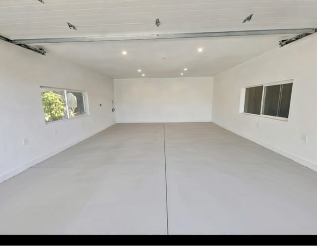 Photo - 170 S 30th St