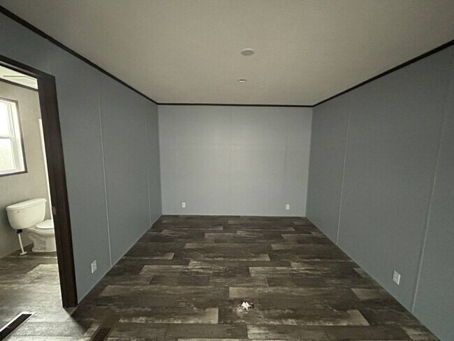 Photo - 575 Payne Creek