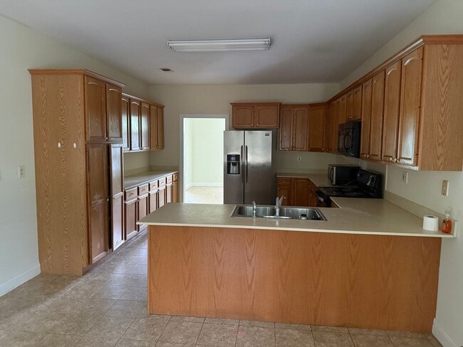 Photo - 252 Dedria Ln